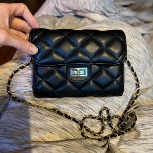 Urban Expressions quilted cross body purses